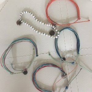 bundle of 4 puts vida original bracelets